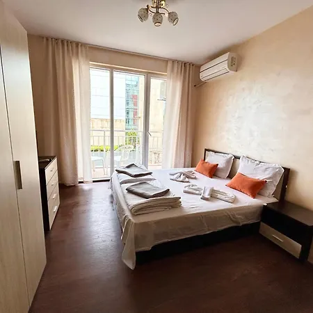 North Beach Приморско